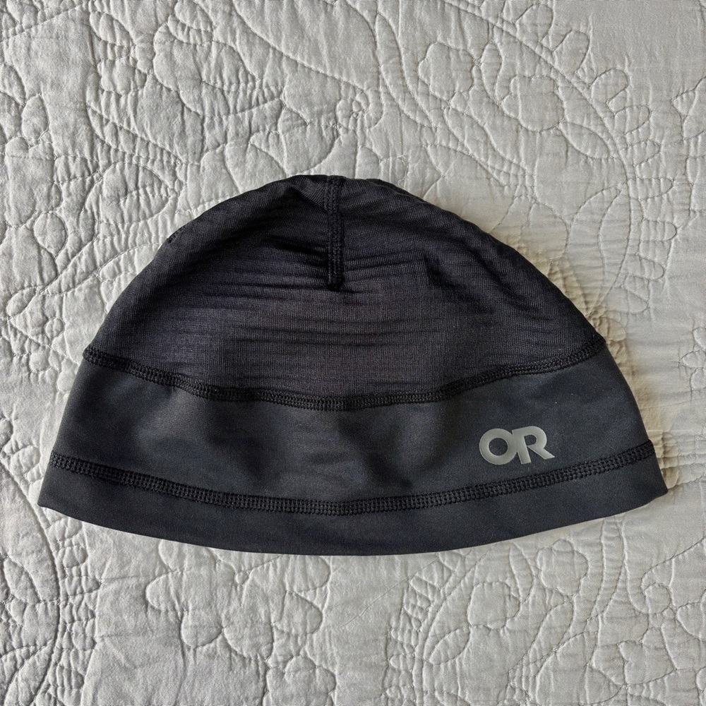 [BRAND NEW] OUTDOOR RESEARCH Vigor Grid Fleece Beanie - Small/Medium (Black)